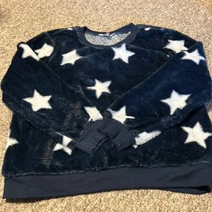 Blue with white stars faux fur sweater XL/XG (15-17)